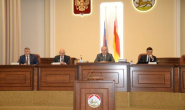 Парламент Северной Осетии принял в первом чтении законопроекты по поддержке бизнеса