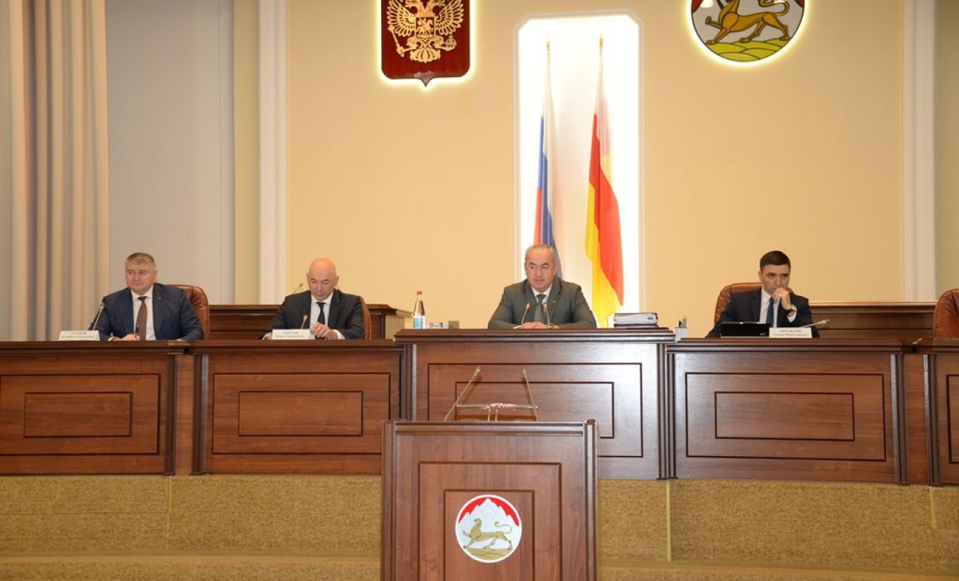 Парламент Северной Осетии принял в первом чтении законопроекты по поддержке бизнеса